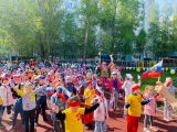 Легкоатлетическую эстафету, посвященную Дню Победы, организовали в городском детском саду